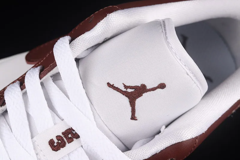 All categories Air Jordan Jordan series basketball shoes Air Jordan 1 Low G version pure original Air Jordan 1 Low AJ1 Joe 1 wine red and white low-top basketball shoes DC0774-116